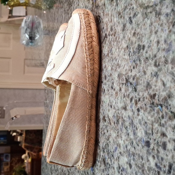 "TORY BURCH" Lonnie flats. Canvas, leather and twine. Sz. 8M, Beautiful shoes. - Picture 5 of 17